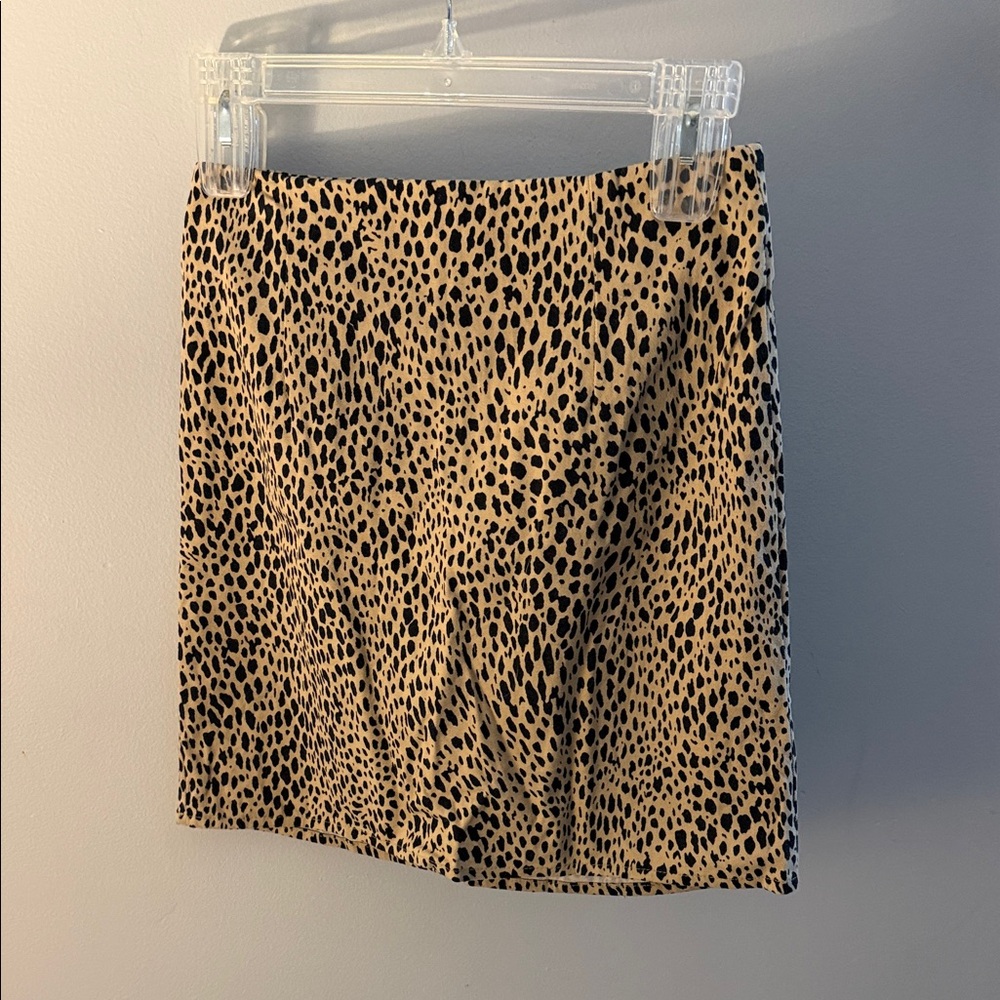 Brandy Melville Tan and Black Animal Print Pencil Skirt